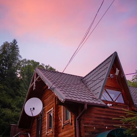 Готель Добрій Vorochta Buitenkant foto